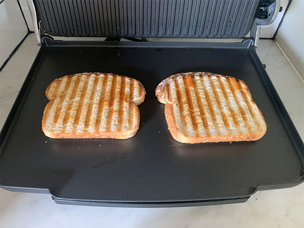 Sunbeam Cafe Contact Grill and Sandwich Press Review - toast
