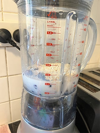 Breville BBL620 Fresh and Furious Blender Review - smoothie 1